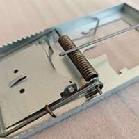 Piège à souris en acier grand receveur à ressort pour rongeurs belettes taupes et rats avec répulsif pour cage de capture pour les usines