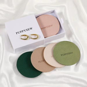 Pochette à bijoux en microfibre de luxe avec logo personnalisé, légère, ronde, 8*8 cm, emballage cadeau pour bagues, boucles d'oreilles, colliers - Product Image 1