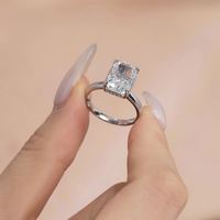 Bague de Fiançailles et de Mariage Dylam Fine Fashion pour Femme en Argent Sterling 8A avec Zircon Cubique Taillé Effet Glacé