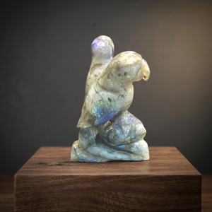 Figurine de paire de perroquets en pierre précieuse naturelle de labradorite |   Statue d'oiseau sculptée à la main, décoration de la maison, cadeau Feng Shui - Product Image 1