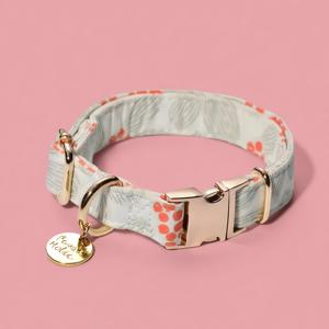 Collier pour chien de luxe en coton premium taille S, fermeture à boucle réglable, doux, respirant, design imprimé élégant, personnalisé, durable - Product Image 1