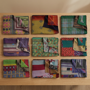 Mantas de Tela Reciclada Vintage Kantha con Patchwork Indio - Product Image 3