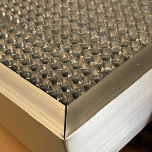 Panneau de filtre à brouillard d'huile en acier inoxydable 304, filtre de hotte, plaque de maille de filtre en métal multicouche de type plaque - Product Image 1