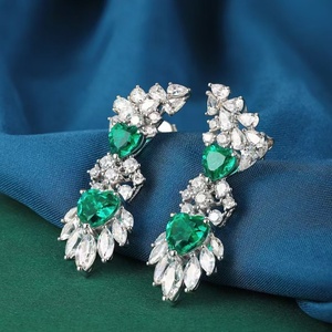 Boucles d'oreilles clous en or 10 carats avec diamant de 0,50 carat, boucles d'oreilles créoles tendance en diamant CVD pour femme - Product Image 4