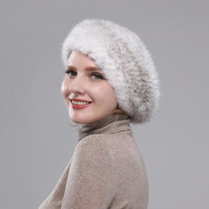 Vente directe d'usine Nouveau béret en fourrure de vison pour femmes Hiver Style rétro britannique Fausse fourrure Mode Polyvalent Protection des oreilles Chapeau - Product Image 2
