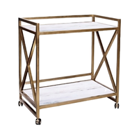 Chariot personnalisé moderne à 2 couches avec cadre en métal doré et étagères en bois pour le salon, la salle à manger et la cuisine.