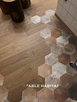 Brique d'argile carrelage hexagonal rétro américain mur de briques rouges dans la salle de bain et la cuisine balcon carreaux de sol antidérapants