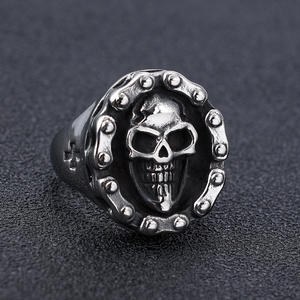 Bague <span class=keywords><strong>Crâne</strong></span> Gothique & Punk Rétro en Acier Inoxydable Hypoallergénique de Haute Qualité pour Hommes - Product Image 3