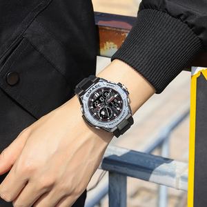 Reloj Digital de Doble Hora SMAEL 8068 para Hombre, Relojes Deportivos de Moda, Cronógrafo Resistente al Agua, Reloj de Pulsera Electrónico con Fecha Automática y Alarma - Product Image 4