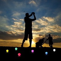 6 pièces/boîte brillent dans la nuit lumineuse LED Balles de Golf entraînement Cadeau
