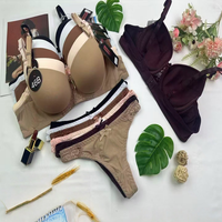 Ensemble soutien-gorge string et culotte grande taille YRF026, style populaire, avec bretelles réglables, disponible en plusieurs couleurs, tailles 36-46 B, à 2,25 dollars.