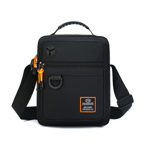 Sac bandoulière homme en toile imperméable avec logo personnalisé, nouvelle mode, fermeture éclair antivol durable - Product Image 3