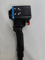 Machine de nettoyage laser portative compacte 200W 300W 500W à fibre pulsée pour décapage de rouille, d'oxyde et de peinture sur métal