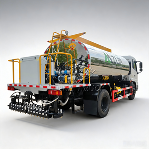 DONGFENG 10m3 High Precision Asphalt Spreader Truck 4X2 Digital Display Bitumen Distributor Truck - Product Image 1
