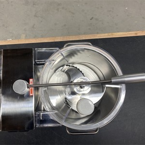 Coupe-légumes motorisé 220 V, facile à utiliser, pour usine de transformation de légumes - Product Image 2