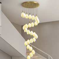 Lustre LED en spirale, style nordique, luxe léger, motif bourgeon de fleur, multi-lumières, long, avec abat-jour en céramique blanche