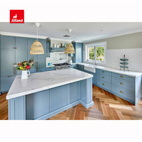Armoires de cuisine shaker en bois massif de style ferme moderne au design rustique américain MDF peint en bleu clair avec comptoir en quartz blanc