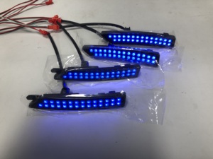 Dòng Chảy Loạt 2024 Mustang S650 RGB LED Chiếu Sáng 4Pcs Hút Khói Phía Trước Phía Sau Bên Đánh Dấu Đèn Mô Hình Sạc Điều Kiện Mới - Product Image 4