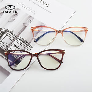 แว่นตา FalaiEr Cat Eye Full Frame สำหรับผู้หญิง ป้องกันแสงสีฟ้า ทรงกลาง เลนส์ AC C1 กรอบสีดำ - Product Image 5