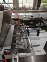 Ligne de dépose automatique de pépites de chocolat de 600 mm, machine à faire des gouttes de chocolat, machine à pépites de chocolat