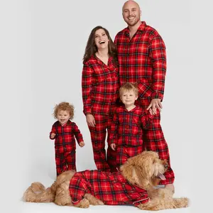 Atacado de alta qualidade vermelho xadrez Natal família cão humano correspondência pijama conjuntos para cão e proprietário