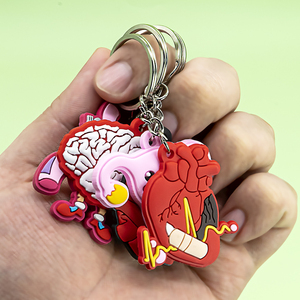 Adorables llaveros con temática médica, llaveros de PVC con diseño de gorro de enfermera, cerebro, corazón y órganos en varios estilos, regalos ideales para enfermeras y paramédicos. - Product Image 3