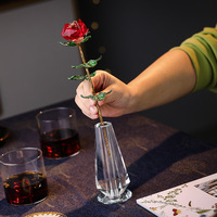 Vase à fleurs en verre taillé cristal blanc Dazi, ensemble d'ornements roses, coffret cadeau romantique pour anniversaire, décoration pour petite amie ou épouse