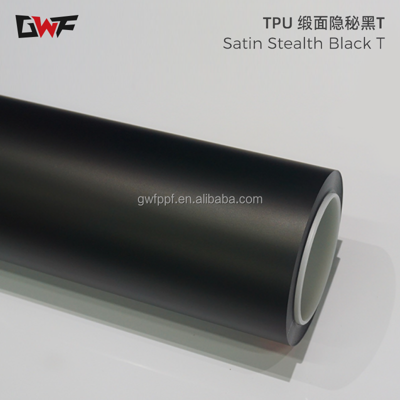 เสื้อซาตินสีดำ