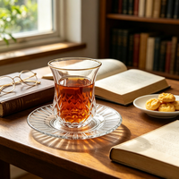 Lot de 12 tasses à thé turques en verre avec soucoupes, transparentes, gravées, bord doré, verrerie à thé pour hôtels et restaurants