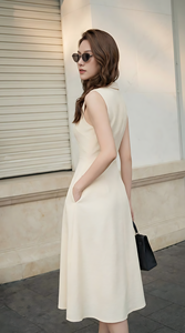 Vestido midi elegante sin mangas con cuello camisero color crema para mujer, listo para enviar, vestido de verano con corte en A para oficina o vacaciones, servicios OEM y ODM. - Product Image 2
