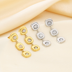 Boucles d'oreilles pendantes longues JAJGI pour femme, tendance, irrégulières, creuses, en laiton massif plaqué or 18 carats, style fête - Product Image 6