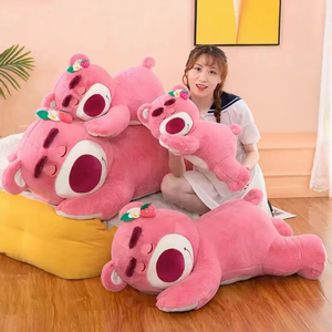 Ours en peluche fraise multi-tailles, grande poupée-coussin, compagnon de sommeil, cadeau d'anniversaire, cadeau pour couple, vente en gros, promotion - Product Image 1