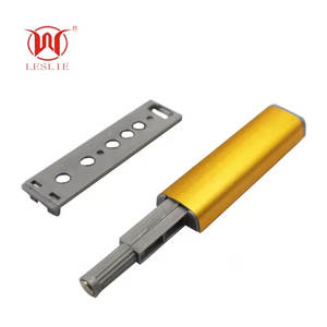 מסחרי מטבח ציוד מגנטי חיץ לדחוף כדי לפתוח עבור מנחת דלתות - Product Image 5