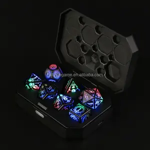 Jeu de dés électroniques LED DND 7 dés polyédriques rechargeables avec boîtier de chargement pour jeux de table - Product Image 1