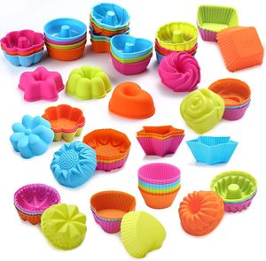 ถ้วยซิลิโคนทำมัฟฟินลายลูกไม้ DIY สำหรับทำสบู่ เค้ก ช็อกโกแลต พุดดิ้ง แบบ 4 ชิ้น เป็นมิตรกับสิ่งแวดล้อม ทันสมัย - Product Image 1