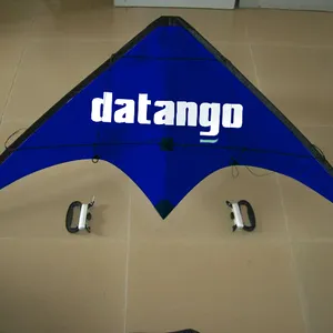 Stunt drachen blaue Farbe mit einem weißen Logo-Druck