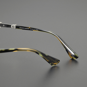 CH8012 Nouvelles Lunettes de vue carrées en acier inoxydable, de qualité supérieure, noires marbrées, élégantes, pour myopie - Product Image 3