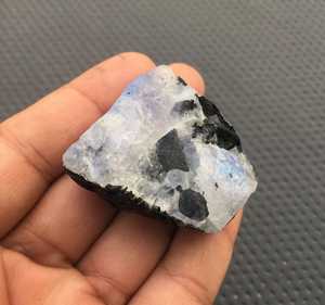 Espécimen sin tratar de calidad superior, piedra lunar arcoíris Natural, Fuego Azul en bruto, hermosa decoración, crudo, venta al por mayor - Product Image 3