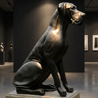Sculpture géante en bronze d'un grand bouledogue allemand - Création sur mesure grandeur nature avec options personnalisées, sculpture en bronze