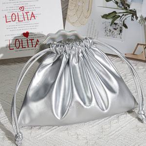 Bolsa de Cuero PU de 25*15 cm para Herramientas Cosméticas y Cuidado de la Piel, con Cordón, Logotipo Personalizado Impreso, Impermeable, para Maquillaje - Product Image 1