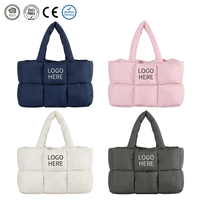 Sac fourre-tout matelassé léger et imperméable en satin, style vintage tendance, sac à bandoulière nuage pour femme, idéal pour le quotidien, les loisirs et les voyages