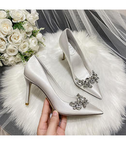 Zapatos de Novia de Cristal para Boda, Zapatos de Satén Color Champán para Damas de Honor, Zapatos de Tacón Alto Stiletto Blancos - Product Image 2