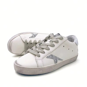 รองเท้าผ้าใบผู้ชาย Golden Sole White <span class=keywords><strong>Goose</strong></span> รุ่น Superstar Vintage Deluxe ระบายอากาศได้ดี แบบผูกเชือก รองเท้าฤดูหนาว หนังแท้ นุ่ม สวมใส่สบาย กันลื่น - Product Image 4