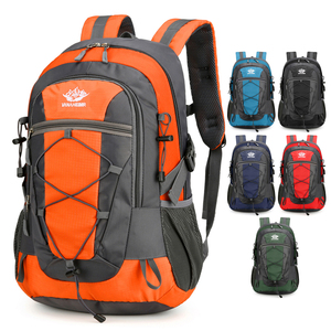 Mochila De Senderismo 65 L Para Hombre - Expandible, Impermeable, Correas Ajustables, Color Negro