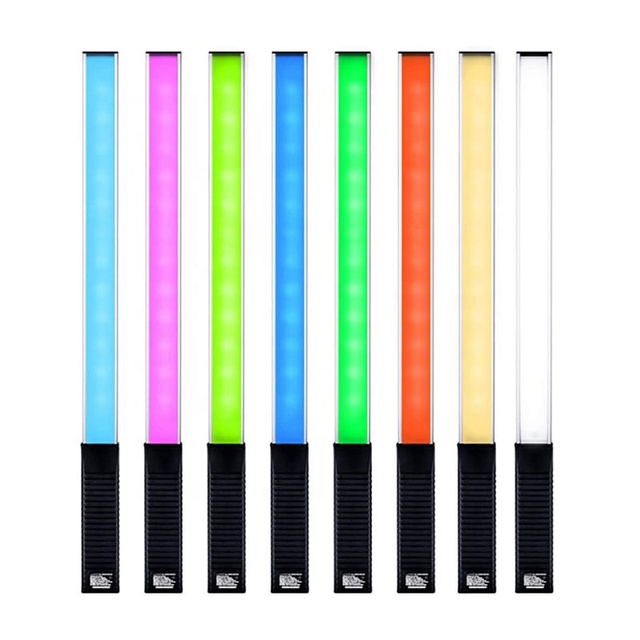 Q508A RGB Color Remote Control USB Rechargeable Photography Handheld Light Wand Portable LED Video Light 3000K/5700K 9W 1 Year