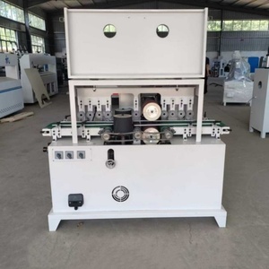 Machine <span class=keywords><strong>de</strong></span> ponçage automatique à tambour à alimentation directe d'usine, ponceuse quatre faces automatique pour l'élimination des bavures sur les lattes <span class=keywords><strong>de</strong></span> <span class=keywords><strong>bois</strong></span> - Product Image 3