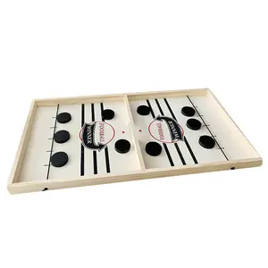 Hot Selling Houten Sling Puck Game Desktop Battle Voetbal Winnaar Board Spel Voor Kinderen En Volwassenen