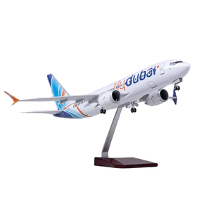 Modèle d'<span class=keywords><strong>avion</strong></span> en résine moulée sous pression Flydubai Boeing 737 à l'échelle 1/85, réaliste, 47 cm, objet de <span class=keywords><strong>collection</strong></span>, cadeau de Noël et du Nouvel An - Product Image 1