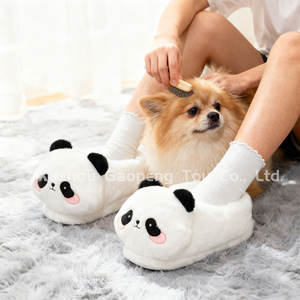 Chaussons confortables et adorables pour femmes, design personnalisé, pantoufles douces et chaudes antidérapantes pour tout-petits - Product Image 4