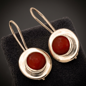 Pendientes colgantes budistas de plata tibetana clásica Art Palace con engaste de coral rojo, joyería para mujer - Product Image 2